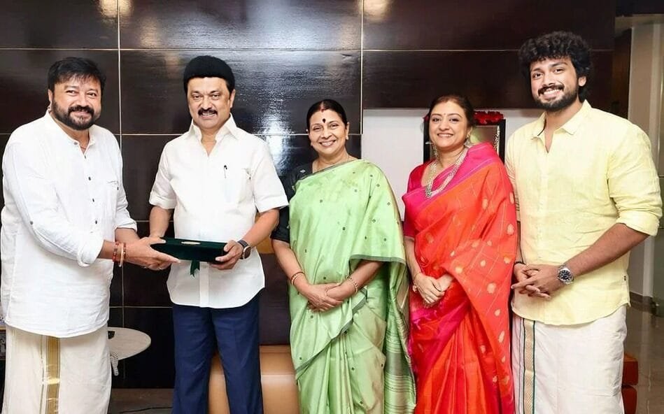 Tarini Kalingarayar Parents